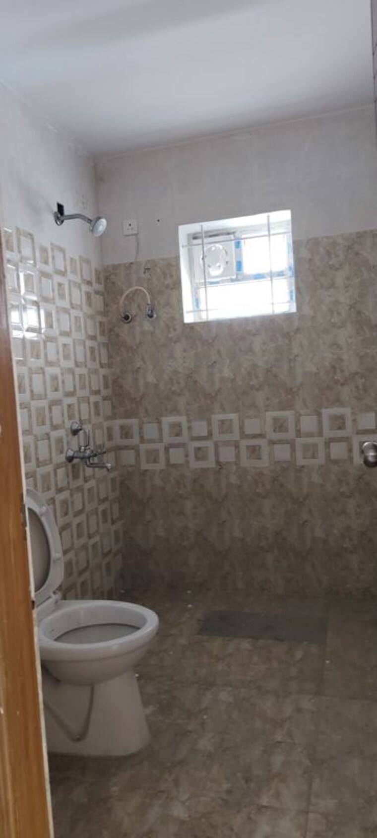Bathroom, halasuru 2 Bedroom 1200 Sq.Ft. Apartment In Halasuru Bangalore 10541544