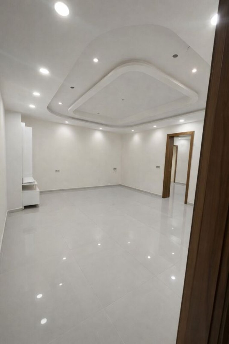 Room, rohini sector 15 5 Bedroom 1200 Sq.Ft. Builder Floor In Rohini Sector 15 Delhi 10541568