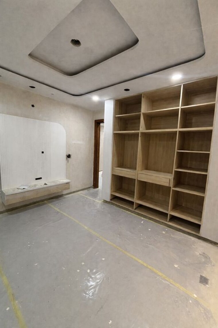 Room, rohini sector 15 5 Bedroom 1200 Sq.Ft. Builder Floor In Rohini Sector 15 Delhi 10541568