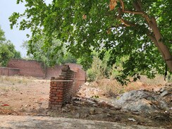 Plot For Sale in Sector 17