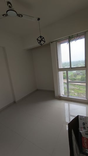 Room in 2 BHK Apartment at Lodha Crown Quality Homes Dombivli, Dombivli East – for Rent