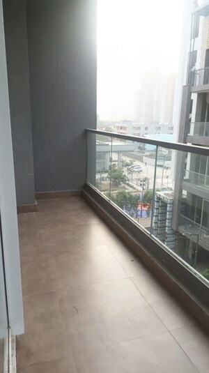 Balcony in 2.5 BHK Apartment at Smart World Orchard, Sector 61 – for Rent