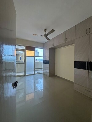 2 BHK Apartment For Rent in Pyramid Urban Homes 3, Sector 67a