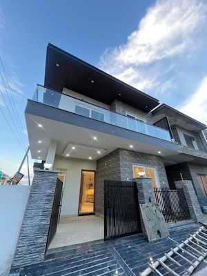 4 BHK Independent House For Sale in Sector 123
