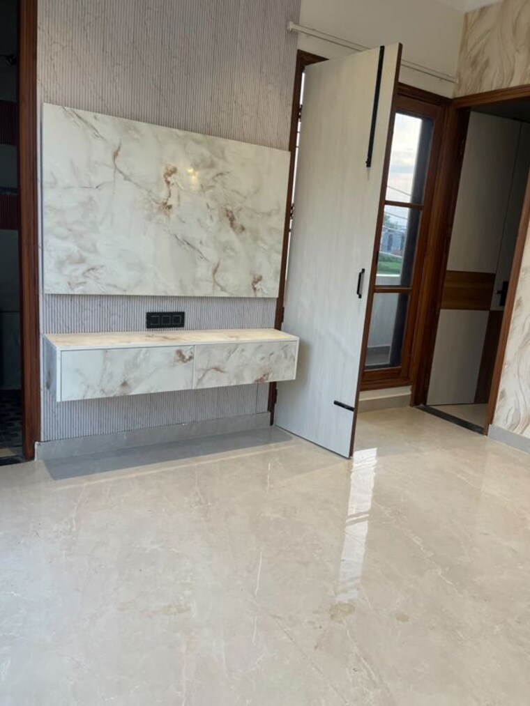 Room, sector 123 4 Bedroom 108 Sq.Yd. Independent House In Sector 123 Mohali 10541673