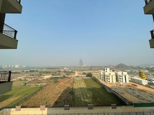  Plot For Sale in Sector 76