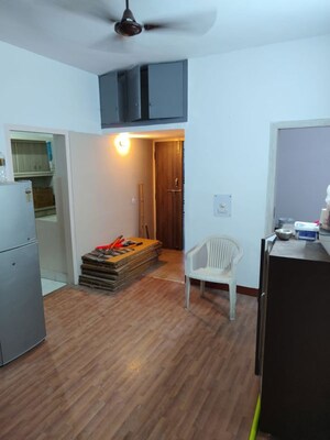 2 BHK Apartment For Rent in Maj Udai Apartment, Sector 29