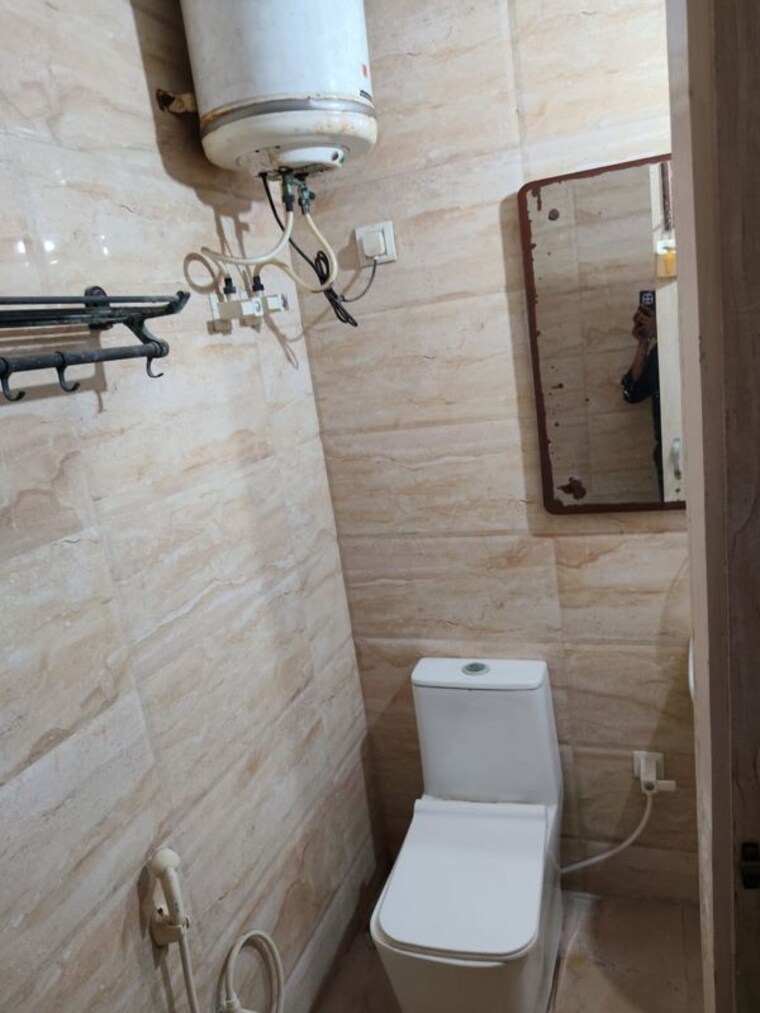 Bathroom, maj-udai-apartment 2 Bedroom 1350 Sq.Ft. Apartment In Sector 29 Noida 10541717