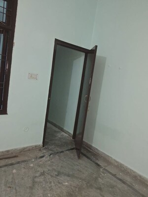 2 BHK Independent House For Rent in Jankipuram Extension