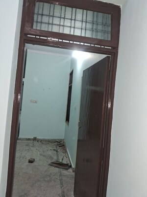 Building Lobby in 2 BHK Independent House at Jankipuram Extension – for Rent