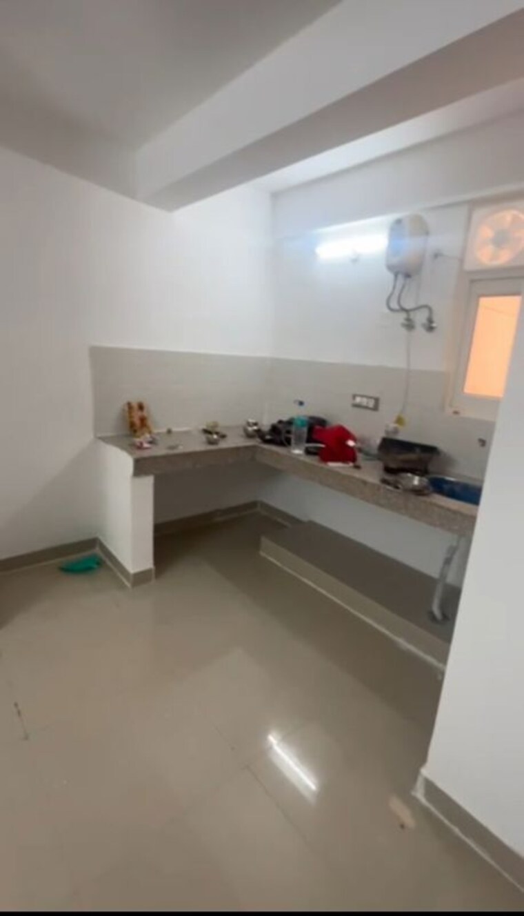 Kitchen, rof-amaltas 3 Bedroom 645 Sq.Ft. Apartment In Sector 92 Gurgaon 10541720