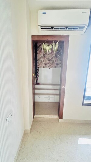 Room in 2 BHK Builder Floor at Kohli One Malibu Town Plot, Sector 47 – for Rent