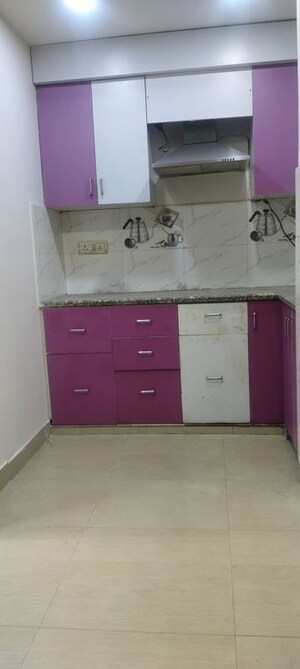 Kitchen in 1 BHK Builder Floor at Shakti Khand 2 – for Rent