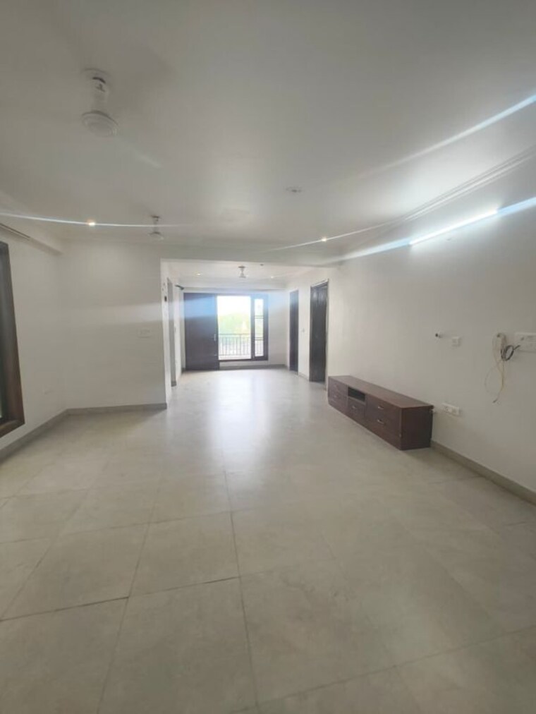 Room, sector 23a 3 Bedroom 1800 Sq.Ft. Builder Floor In Sector 23a Gurgaon 10541755