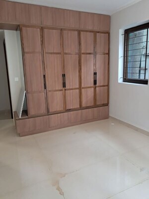 Room in 3 BHK Builder Floor at Indiranagar – for Rent