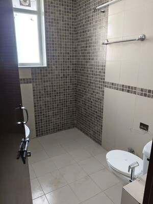 Bathroom in 2 BHK Builder Floor at Sector 23 – for Rent