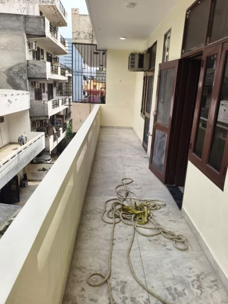 Balcony, sector 23 2 Bedroom 1200 Sq.Ft. Builder Floor In Sector 23 Gurgaon 10541777