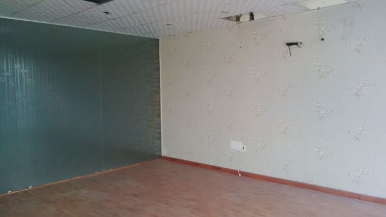 undefined, sector 69 Commercial Industrial Plot 120 Sq.Mt. In Sector 69 Noida 10541301