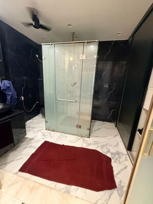 Bathroom in 3 BHK Builder Floor at Sushant Lok 2, Sector 57 – for Rent