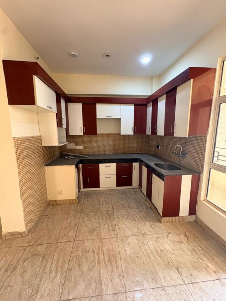 Kitchen, divyansh-flora 3 Bedroom 1545 Sq.Ft. Apartment In Sector 16c Greater Noida Greater Noida 10541849