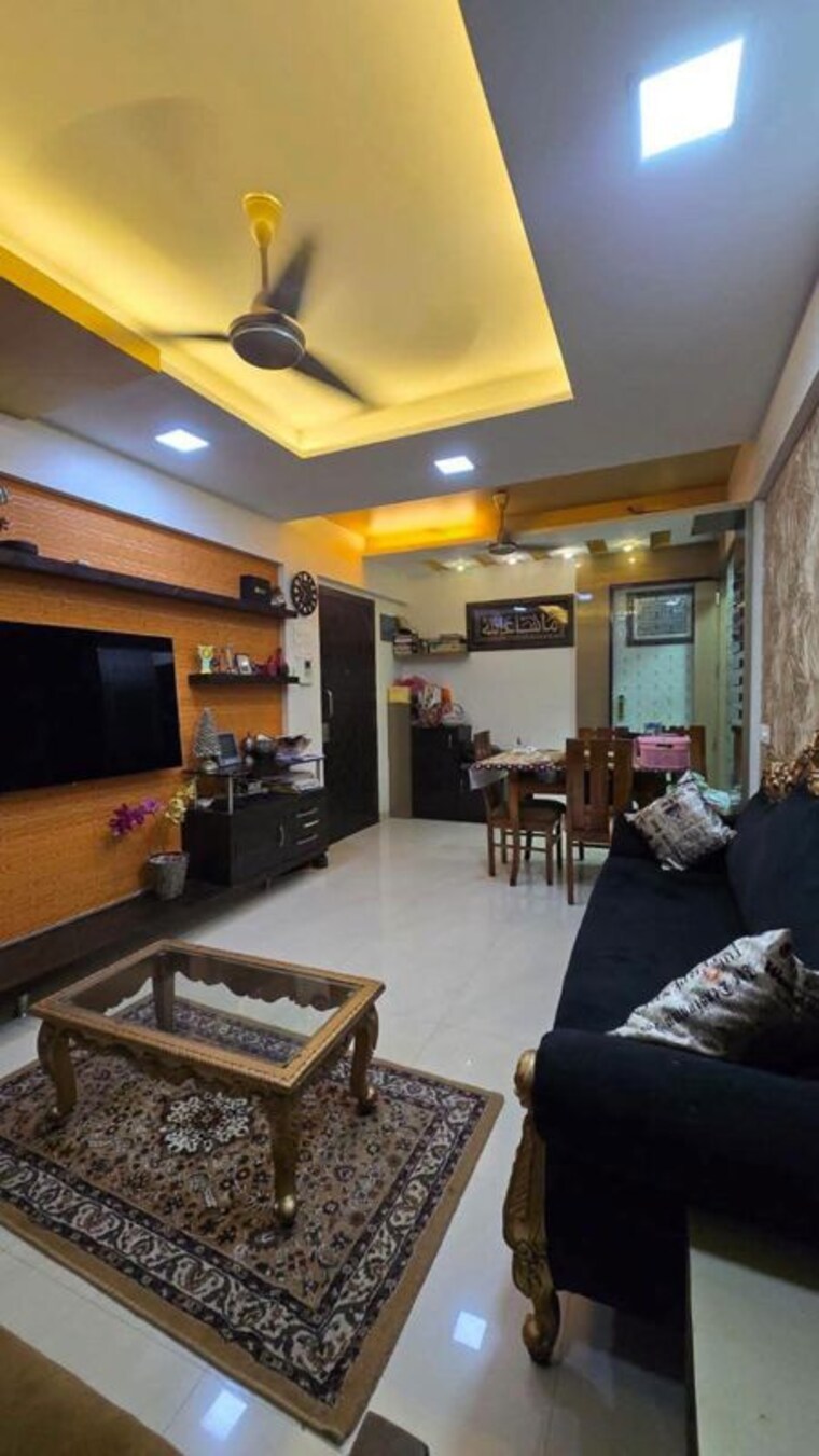Living Room, lokhandwala-green-acres 2 Bedroom 800 Sq.Ft. Apartment In Andheri West Mumbai 10541829