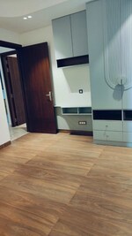 3 BHK + Servant Room 200 Sq.Ft. Builder Floor in Vipul World Floors