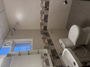 Bathroom in 2 BHK Builder Floor at Signature Signum 36, Sohna Sector 36 – for Rent
