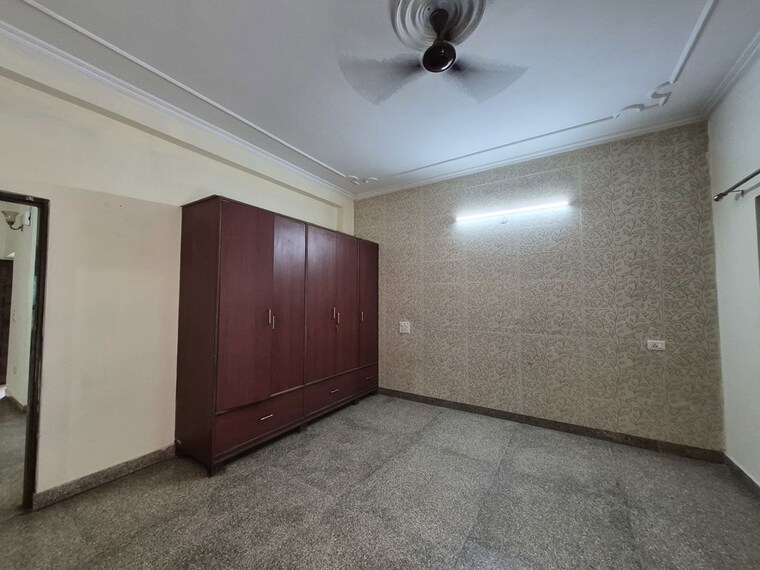 Room, sector 45 3 Bedroom 2400 Sq.Ft. Builder Floor In Sector 45 Gurgaon 10541879