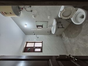 Team Area in 3 BHK Builder Floor at Sector 45 – for Rent