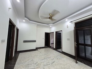 3 BHK Builder Floor For Rent in Sector 45