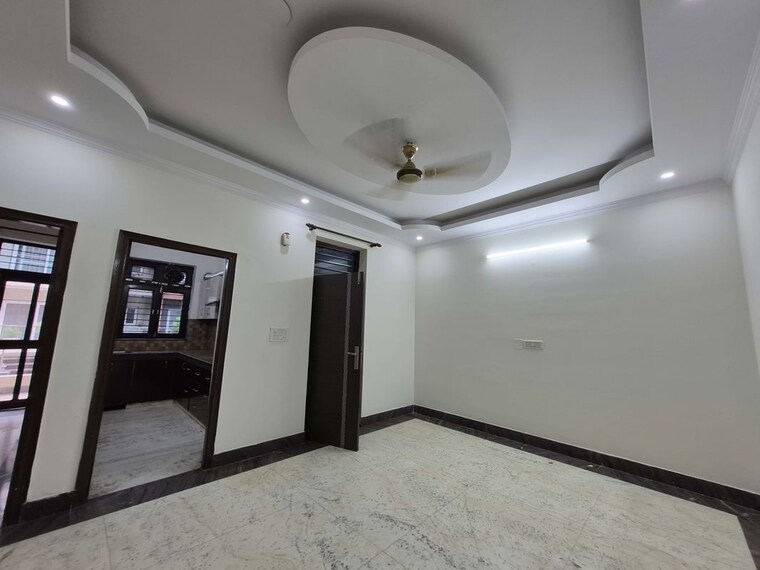 Room, sector 45 3 Bedroom 1400 Sq.Ft. Builder Floor In Sector 45 Gurgaon 10541898