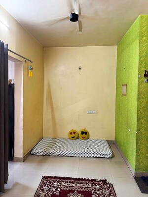 Room in 2 BHK Apartment at Pimpri – for Sale