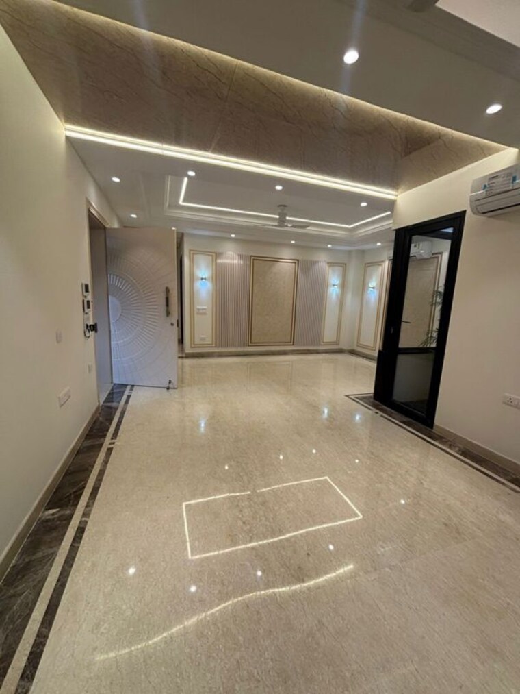 Kitchen, dlf city phase 3 4 Bedroom 316 Sq.Yd. Builder Floor In Dlf City Phase 3 Gurgaon 10541914
