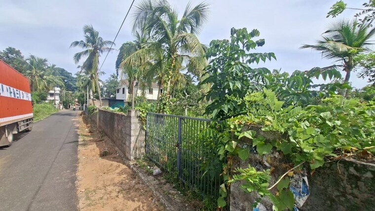 undefined, menamkulam  2565 Sq.Yd. Plot In Menamkulam Thiruvananthapuram 10541836