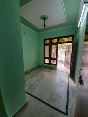 Room in 4 BHK Independent House at Faizabad Road – for Rent