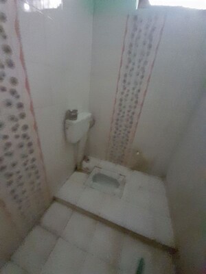 Bathroom in 4 BHK Independent House at Faizabad Road – for Rent