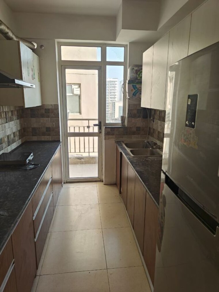 Kitchen, vip road 3 Bedroom 1340 Sq.Ft. Apartment In Vip Road Zirakpur 10541940