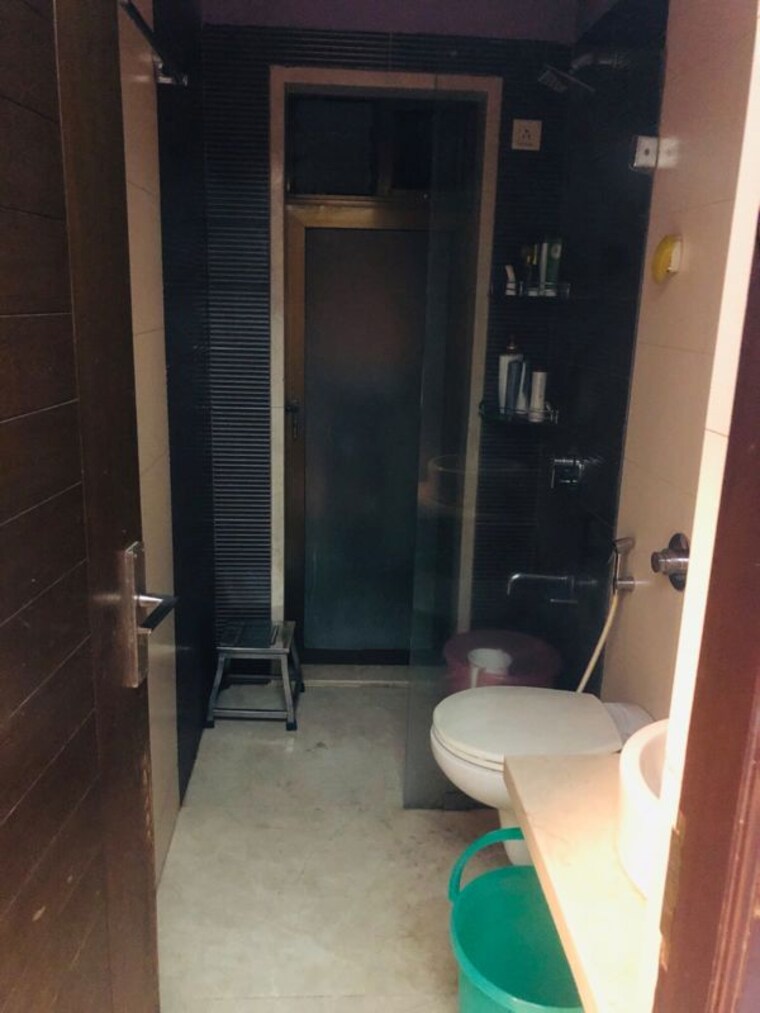 Bathroom, valentine-apartments 3 Bedroom 900 Sq.Ft. Apartment In Goregaon East Mumbai 10541976