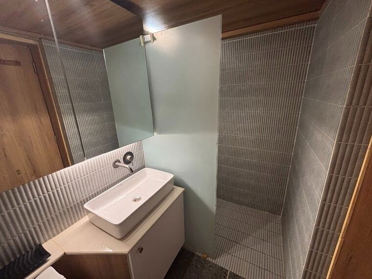 Bathroom, paranjape-schemes-yuthika 3 Bedroom 1650 Sq.Ft. Apartment In Baner Pune 10541964