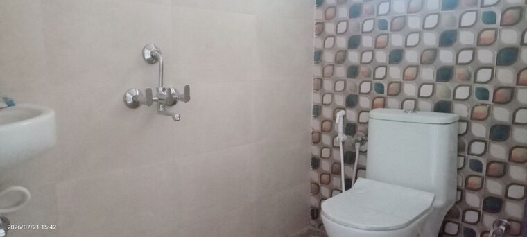 Bathroom, sai-chandra-residency 1 Bedroom 550 Sq.Ft. Apartment In Whitefield Bangalore 10541978