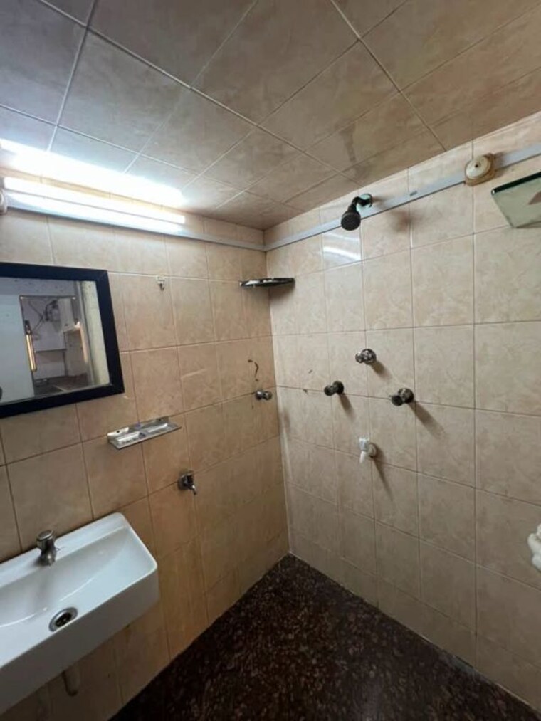 Bathroom, mount-mary-bandra 2 Bedroom 950 Sq.Ft. Apartment In Bandra West Mumbai 10541990