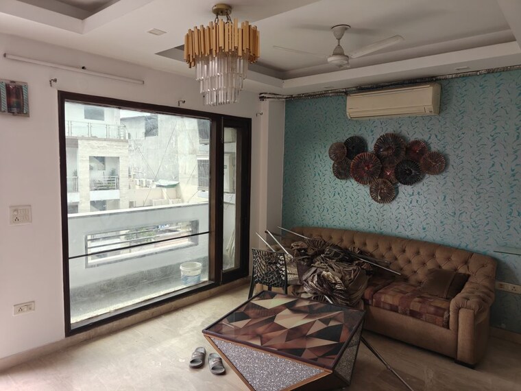 Living Room, ashok vihar 3 Bedroom 1800 Sq.Ft. Builder Floor In Ashok Vihar Delhi 10541948
