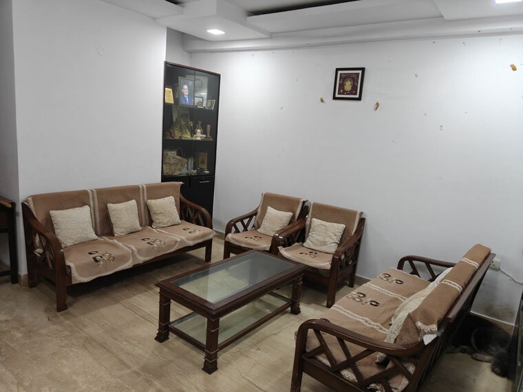 Living Room, ashok vihar 3 Bedroom 1800 Sq.Ft. Builder Floor In Ashok Vihar Delhi 10541948
