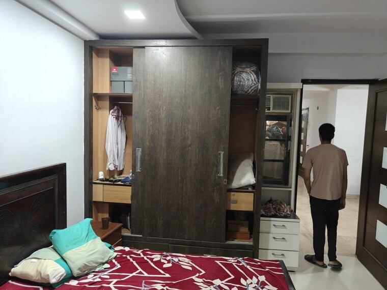 Bedroom, ashok vihar 3 Bedroom 1800 Sq.Ft. Builder Floor In Ashok Vihar Delhi 10541948