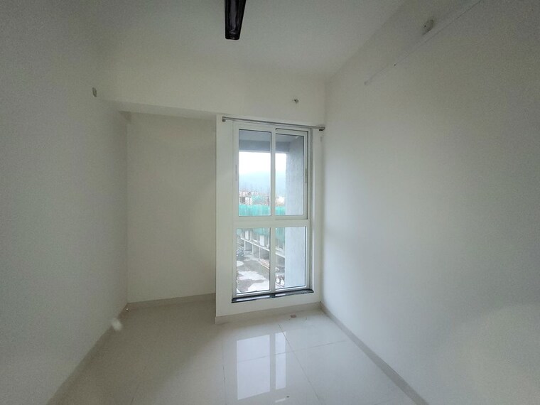 Room, godrej-emerald 1.5 Bedroom 510 Sq.Ft. Apartment In Ghodbunder Road Thane 10541885