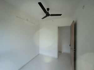 Room in 1.5 BHK Apartment at Godrej Emerald, Ghodbunder Road – for Rent
