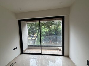 Room in 3 BHK Apartment at Santacruz West – for Rent