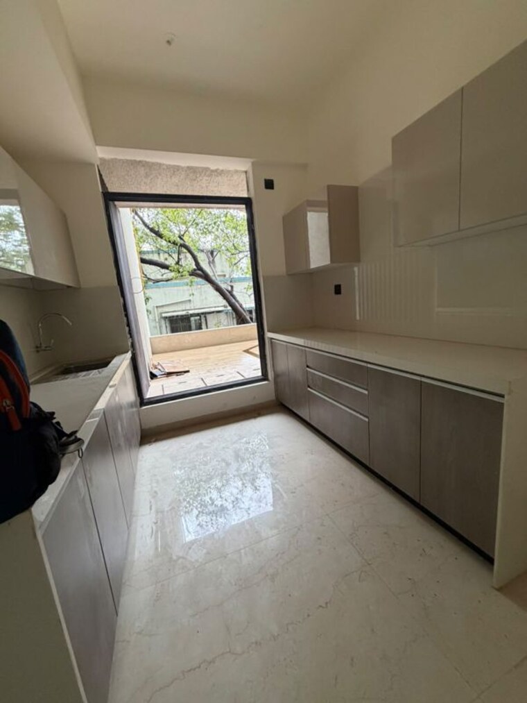 Balcony, santacruz west 3 Bedroom 1100 Sq.Ft. Apartment In Santacruz West Mumbai 10541390