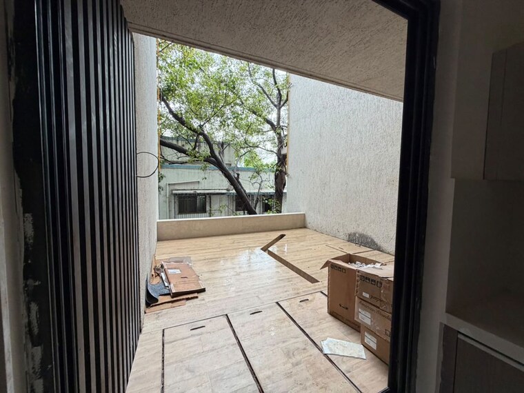 Balcony, santacruz west 3 Bedroom 1100 Sq.Ft. Apartment In Santacruz West Mumbai 10541390