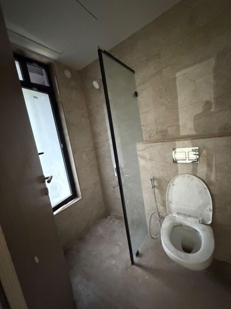 Bathroom, santacruz west 3 Bedroom 1100 Sq.Ft. Apartment In Santacruz West Mumbai 10541390